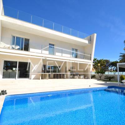 Luxe Villa Verkocht in Cabo Roig