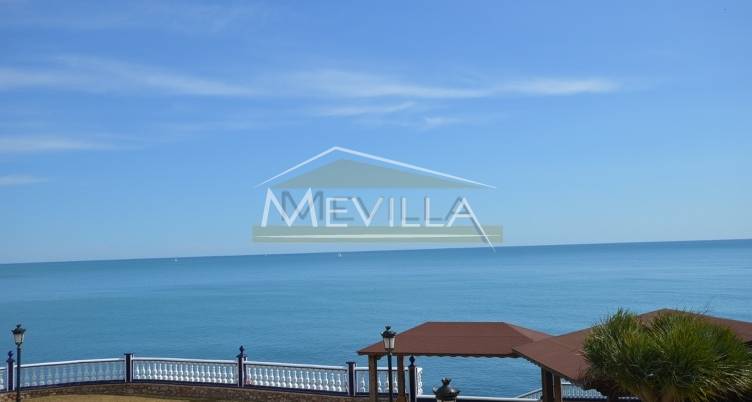 Villas for sale in Cabo Roig, the paradise of the Costa Blanca