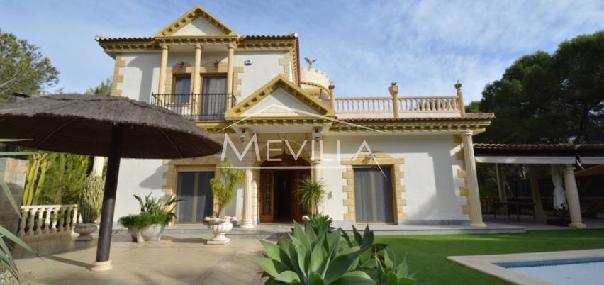 Execptional luxury villa for sale in Campoamor, Orihuela Costa