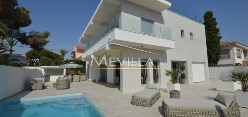 Why live in one of our villas for sale in Cabo Roig Why live in one of our villas for sale in Cabo Roig