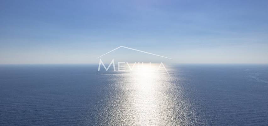 We offer you the property for sale in Cabo Roig where you will spend a dream summer We offer you the property for sale in Cabo Roig where you will spend a dream summer