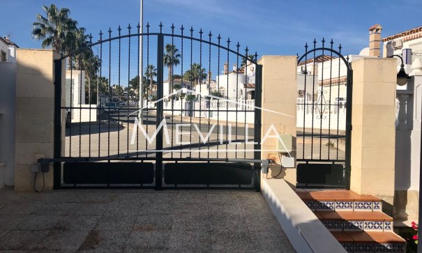 Resales - Villa - Orihuela Costa - Villamartin