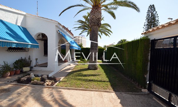 Resales - Villa - Orihuela Costa - La Zenia