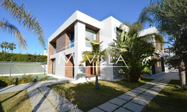 Die Villa mit Garten