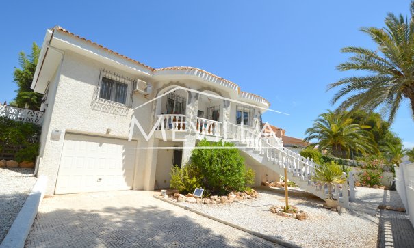 La villa en La Zenia