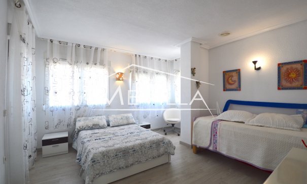 Resales - Villa - Torrevieja - La Veleta