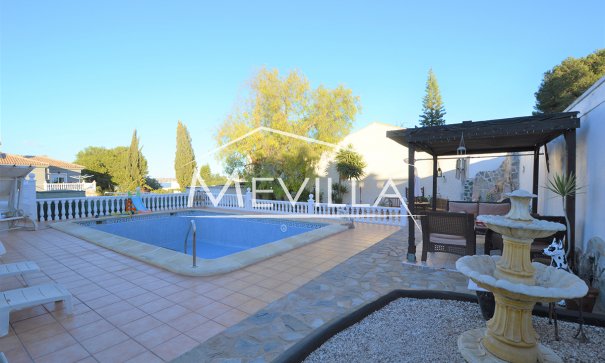 Resales - Villa - Torrevieja - Los Balcones