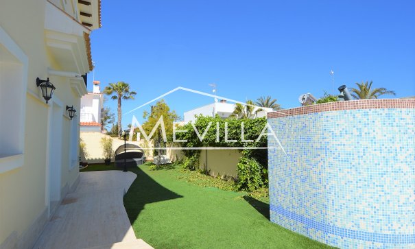 Resales - Villa - Orihuela Costa - Cabo Roig