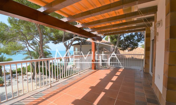 Wederverkoop - Villa - Orihuela Costa - Punta Prima