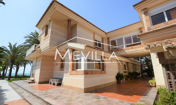 Wederverkoop - Villa - Orihuela Costa - Punta Prima