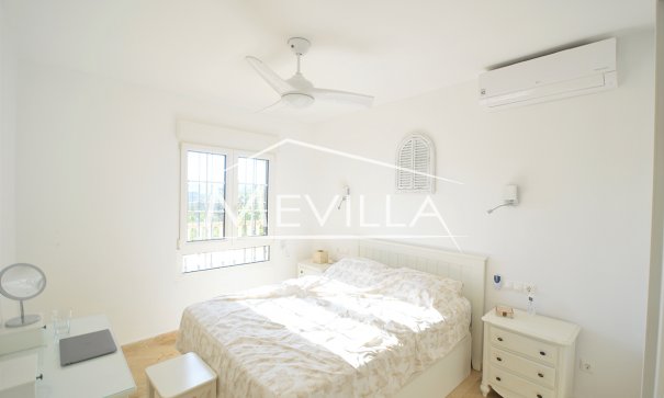 Resales - Villa - Orihuela Costa - Villamartin