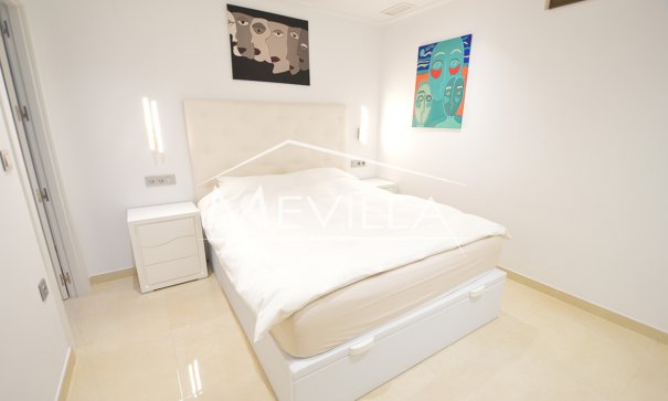 Resales - Villa - Orihuela Costa - Villamartin