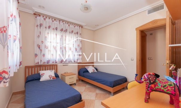 Resales - Villa - Torrevieja - La Veleta