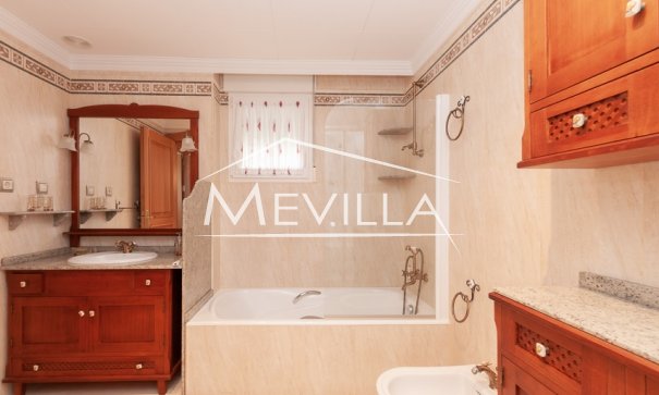 Resales - Villa - Torrevieja - La Veleta