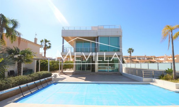 Resales - Villa - Orihuela Costa - La Zenia