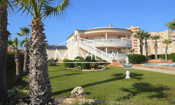 Resales - Villa - La Manga