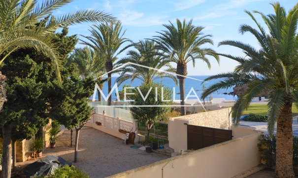 Resales - Villa - Orihuela Costa - La Zenia