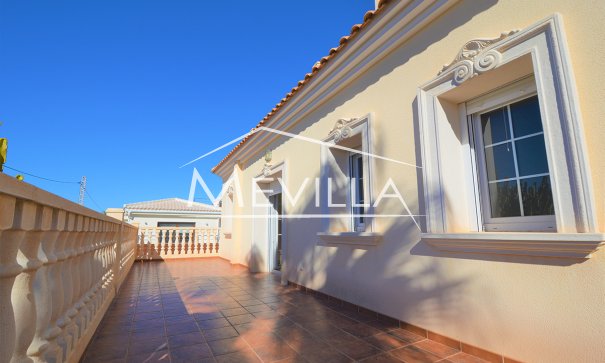 Salg (Resales) - Villa - Orihuela Costa - Cabo Roig