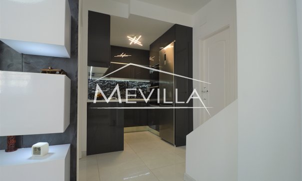 Resales - Flat / Apartment - Torrevieja - La Mata