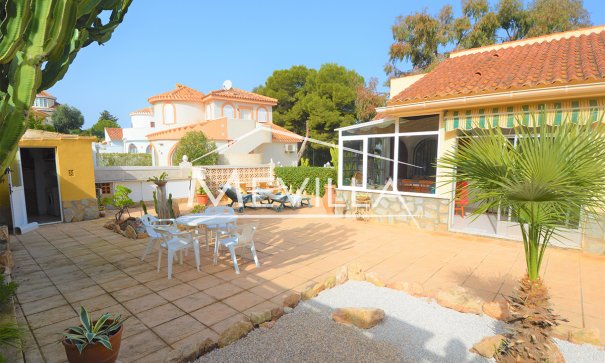 Resales - Villa - Orihuela Costa - La Zenia