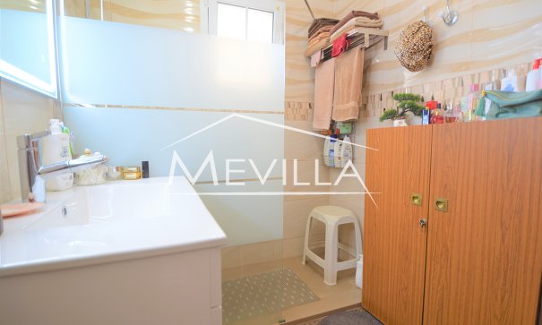 Reventas - Chalet / Villa - Orihuela Costa - Villamartin