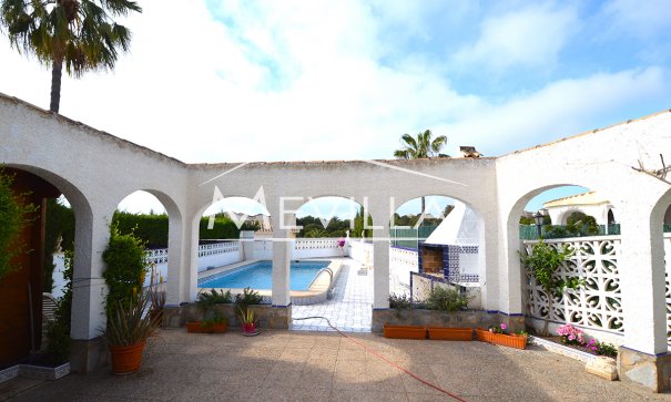 Resales - Villa - Orihuela Costa - La Zenia