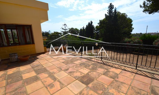 Resales - Villa - Orihuela Costa - Villamartin