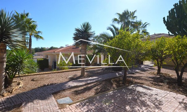 Resales - Villa - Orihuela Costa - Villamartin