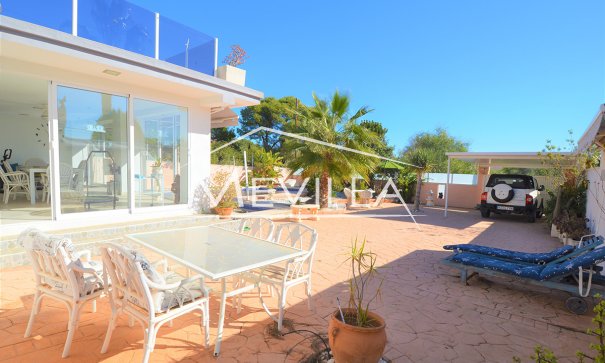 Resales - Villa - Orihuela Costa - Villamartin