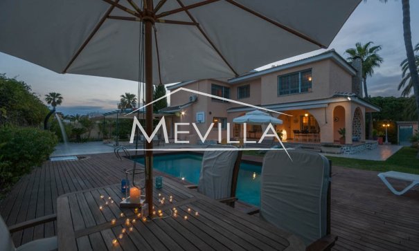 Reventes - Villa - Orihuela Costa - La Zenia