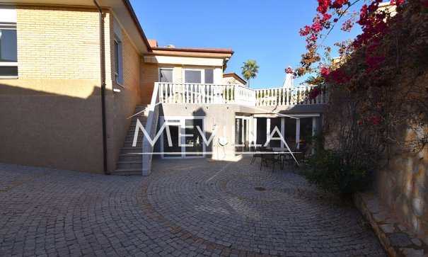 Resales - Villa - Orihuela Costa - La Zenia