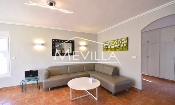 Salg (Resales) - Villa - Orihuela Costa - La Zenia