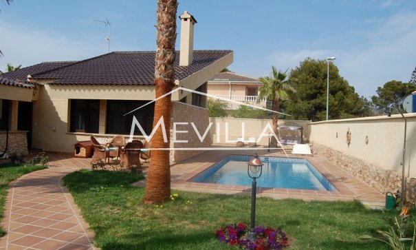 Resales - Villa - Orihuela Costa - La Zenia