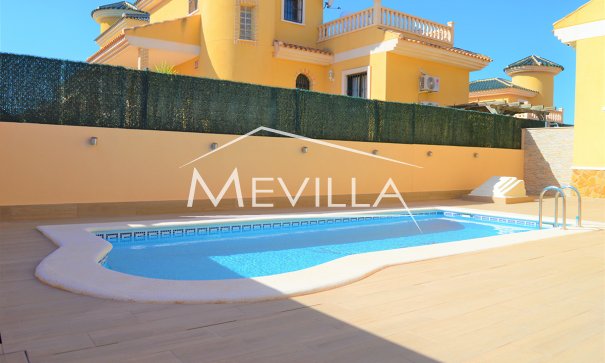 Resales - Villa - Orihuela Costa - Villamartin