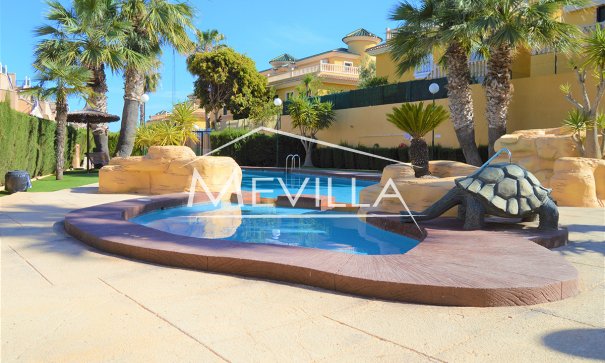 Resales - Villa - Orihuela Costa - Villamartin