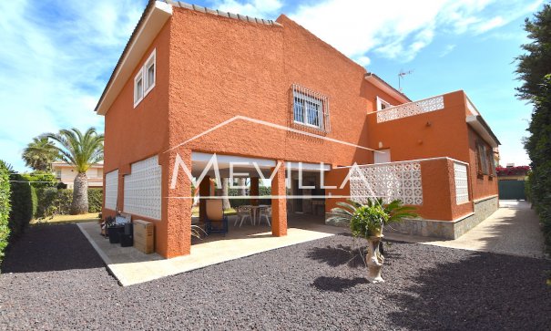 Reventas - Chalet / Villa - Torrevieja - La Veleta