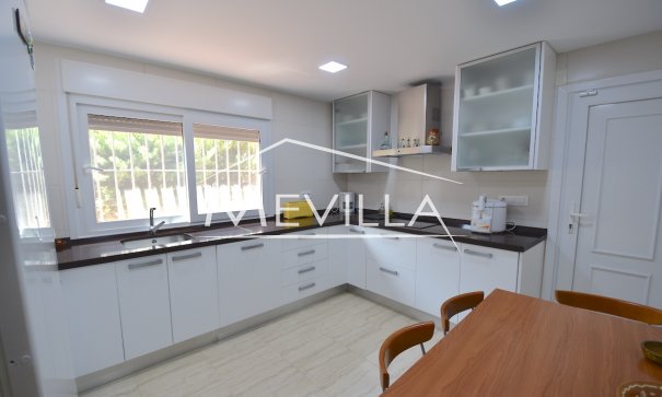 Resales - Villa - Torrevieja - La Veleta