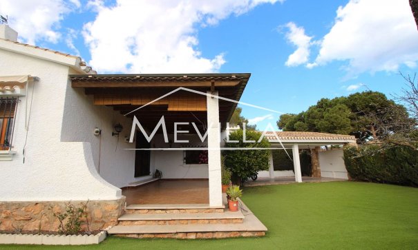 Salg (Resales) - Villa - Orihuela Costa - Campoamor