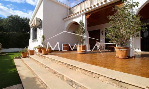 Salg (Resales) - Villa - Orihuela Costa - Campoamor