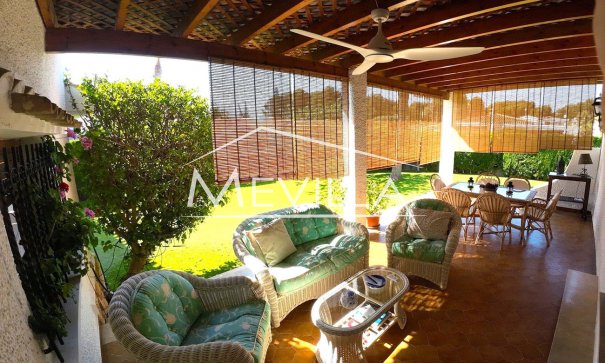 Salg (Resales) - Villa - Orihuela Costa - Campoamor