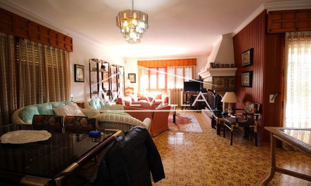 Salg (Resales) - Villa - Orihuela Costa - Campoamor