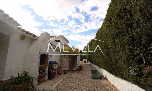 Salg (Resales) - Villa - Orihuela Costa - Campoamor