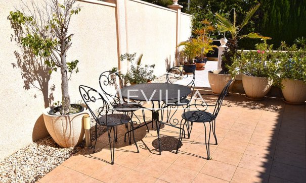 Verkäufe - Villa - Orihuela Costa - Campoamor