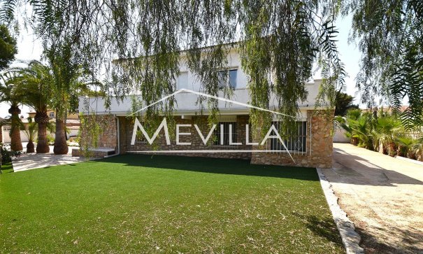 Resales - Villa - Orihuela Costa - La Zenia