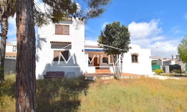 Resales - Villa - Orihuela Costa - La Zenia