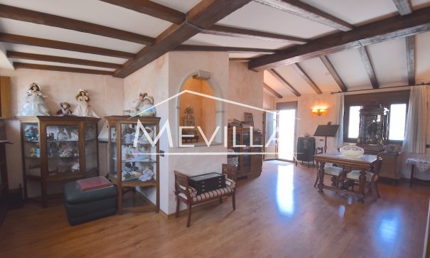 Resales - Villa - Torrevieja