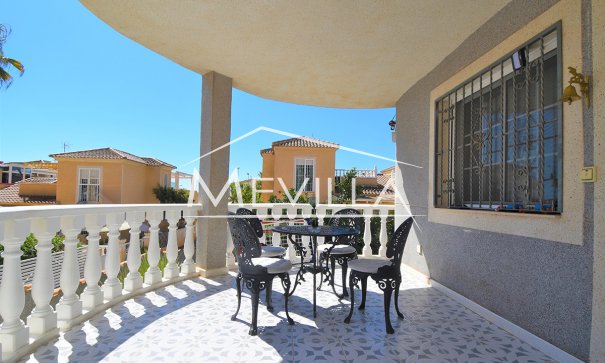 Salg (Resales) - Villa - Orihuela Costa - Playa Flamenca