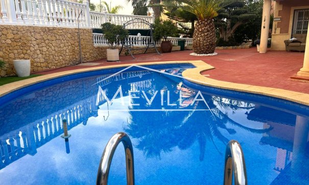 Resales - Villa - Torrevieja - Los Balcones