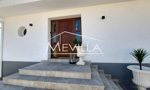 Resales - Villa - Orihuela Costa - Campoamor