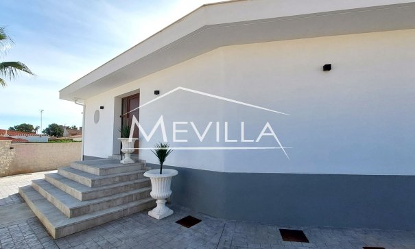 Resales - Villa - Orihuela Costa - Campoamor